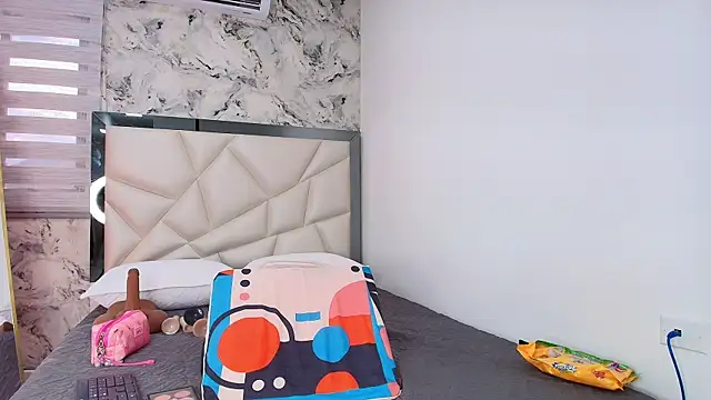 Snapshot of carol_juicyy chatting on 11-26-25, 07:15 carol juicyy online show from 11-26-25, 07:15