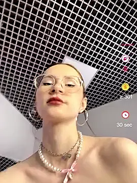 Snapshot of MartaBrent chatting on 06-11-26, 04:49 MartaBrent online show from 06-11-26, 04:49