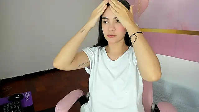 milk candy18 online show from 11-05-25, 10:48