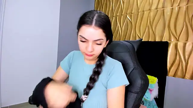 milk candy18 online show from 11-29-25, 10:51