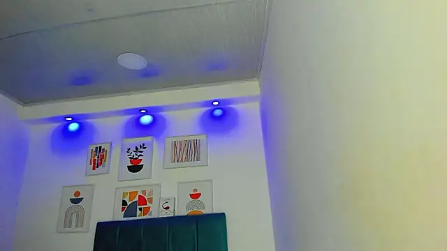 milk candy18 online show from 12-14-25, 10:31