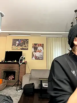 Miranda Kerry online show from 11-06-25, 06:25