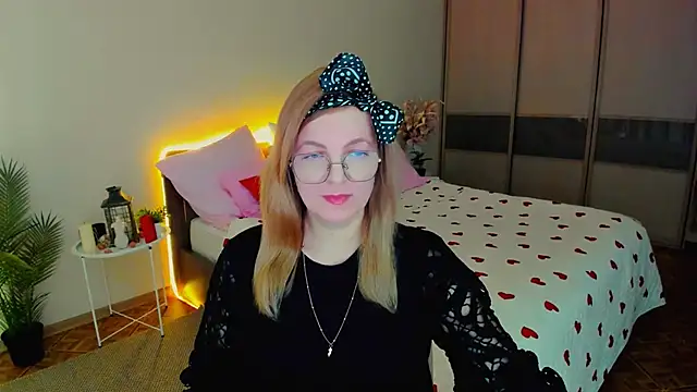 YourUniverser online show from 04-24-26, 09:56