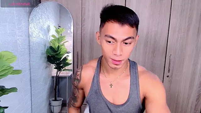 Snapshot of PinooyMilker chatting on 09-12-25, 02:44 PinooyMilker online show from 09-12-25, 02:44