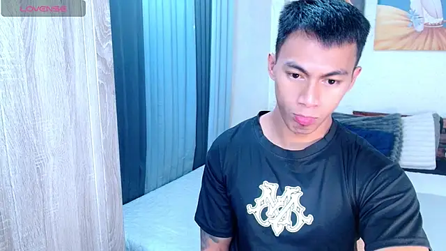 Snapshot of PinooyMilker chatting on 05-02-26, 02:55 PinooyMilker online show from 05-02-26, 02:55