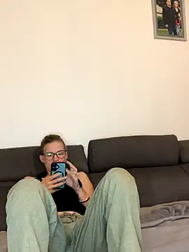 Snapshot of Lesamantssexy chatting on 11-02-25, 01:35 Lesamantssexy online show from 11-02-25, 01:35