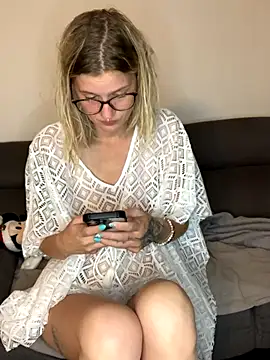 Snapshot of Lesamantssexy chatting on 11-03-25, 07:15 Lesamantssexy online show from 11-03-25, 07:15