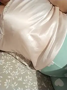 zerdaliii online show from 02-11-26, 10:04