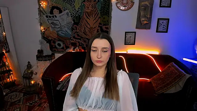 Snapshot of AliceLids chatting on 09-10-25, 01:11 AliceLids online show from 09-10-25, 01:11