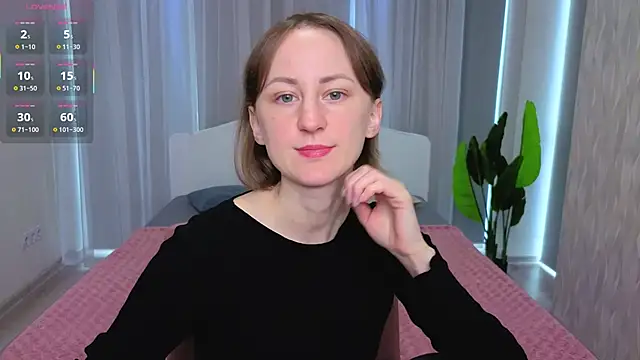 LuluChiiii online show from 10-24-25, 10:11