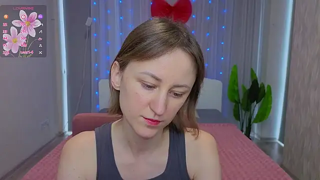 LuluChiiii online show from 02-11-26, 09:47