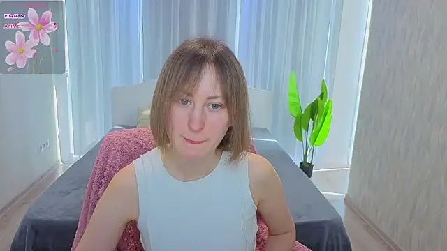 LuluChiiii online show from 03-09-26, 11:03