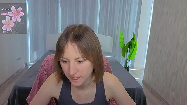 LuluChiiii online show from 03-10-26, 11:04