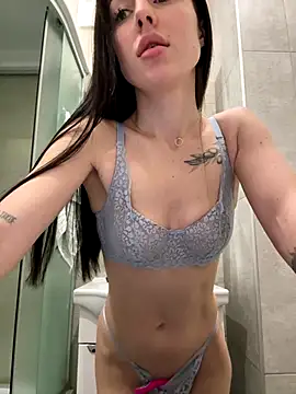 SakuraSara online show from 11-25-25, 03:50