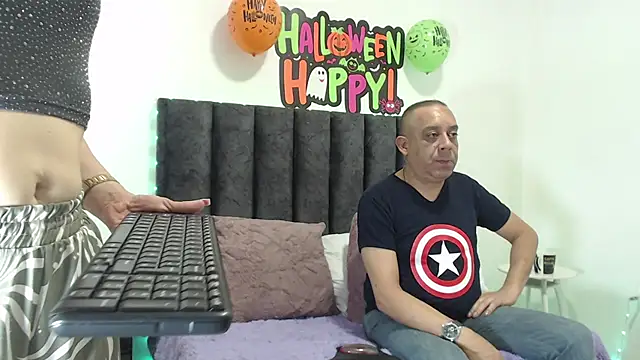 GabrielandAbigail online show from 10-29-25, 09:05