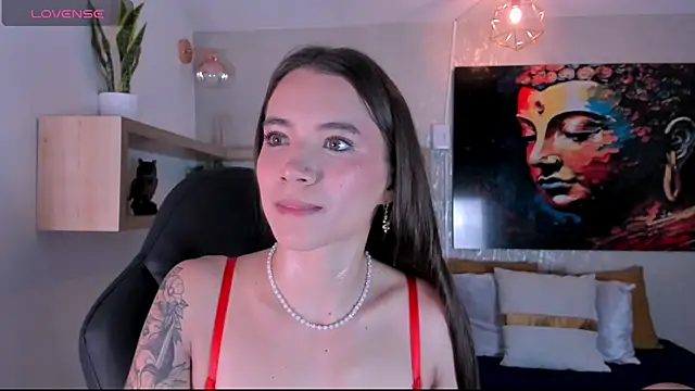 aitana baker  online show from 06-25-26, 03:17