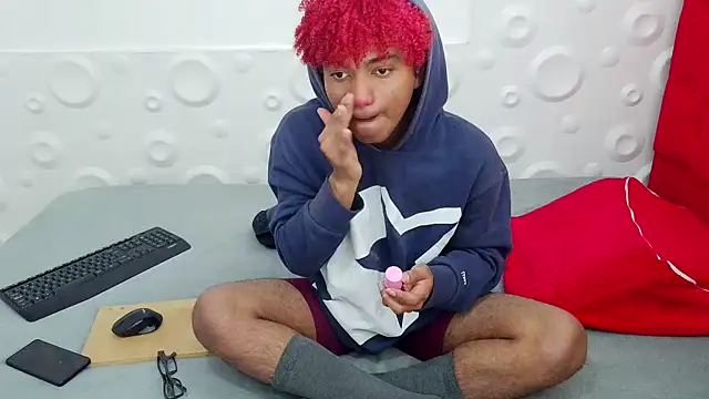 felipecams123 online show from 11-28-25, 08:11