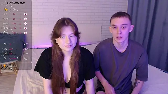 Blushing couple online show from 09-18-25, 09:44