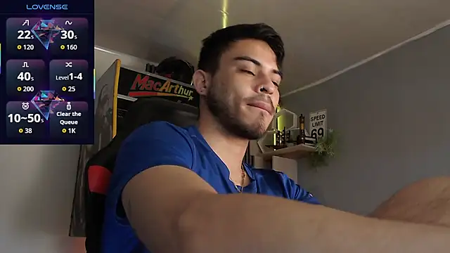 Snapshot of Bastian_MCcormick chatting on 11-05-25, 12:38 Bastian MCcormick online show from 11-05-25, 12:38