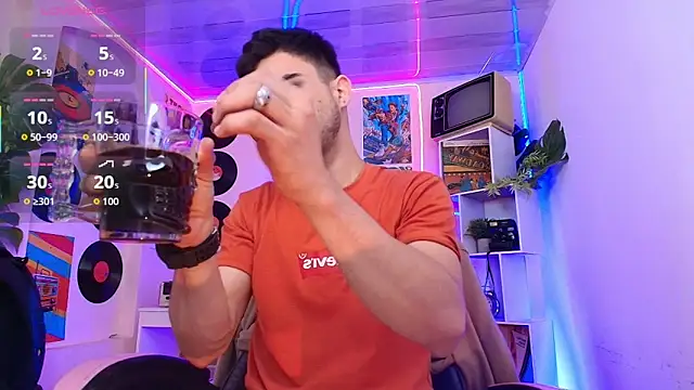 Snapshot of Bastian_MCcormick chatting on 11-19-25, 12:49 Bastian MCcormick online show from 11-19-25, 12:49