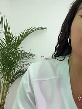 Ariana2017 online show from 02-25-26, 09:35