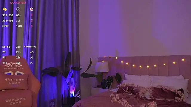 MissBunnyDoll online show from 09-25-25, 11:41