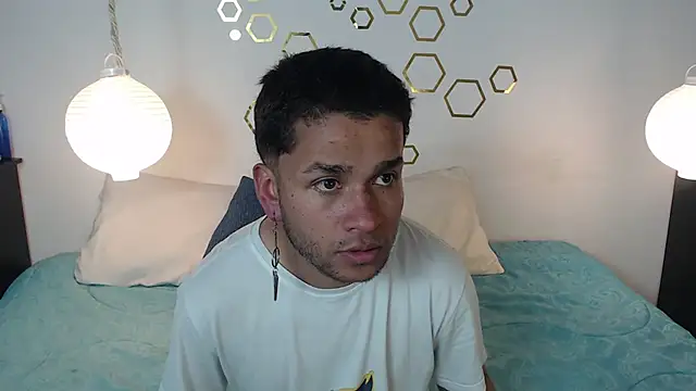 Snapshot of Provincute chatting on 09-27-25, 02:16 Provincute online show from 09-27-25, 02:16