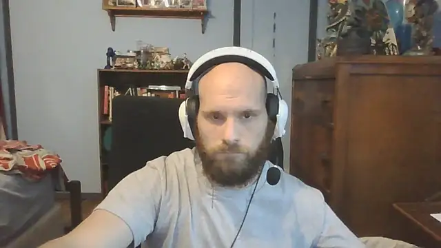 Snapshot of PDrents chatting on 10-24-25, 09:22 PDrents online show from 10-24-25, 09:22