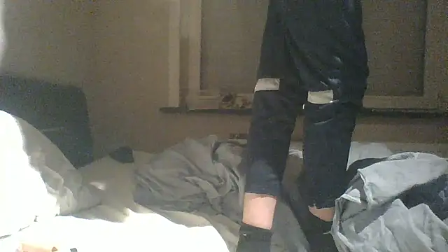 Snapshot of dikkefluit chatting on 02-17-26, 03:14 dikkefluit online show from 02-17-26, 03:14