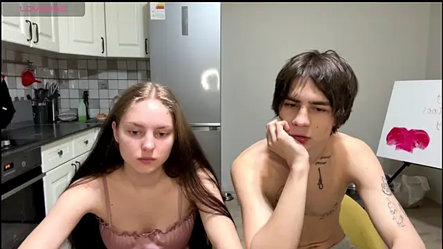 flowerscouple online show from 03-13-26, 10:16