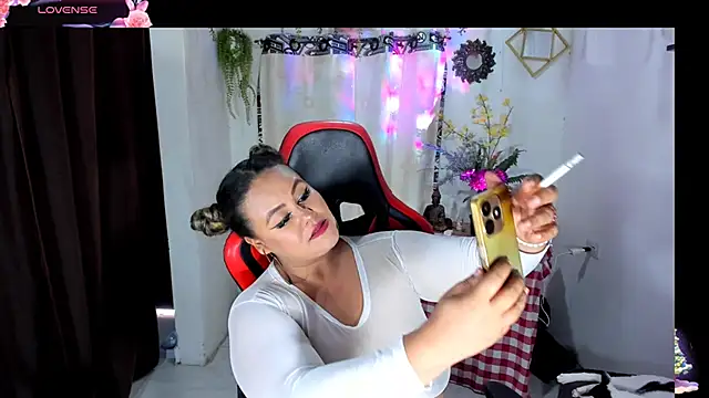 Snapshot of brent_rossy chatting on 12-29-24, 05:44 brent rossy online show from 12-29-24, 05:44