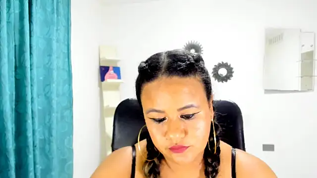 Snapshot of brent_rossy chatting on 11-17-25, 04:07 brent rossy online show from 11-17-25, 04:07