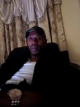 Snapshot of lathadon chatting on 01-14-26, 07:36 lathadon online show from 01-14-26, 07:36