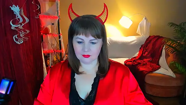 CrystaalStaar online show from 10-30-25, 08:31