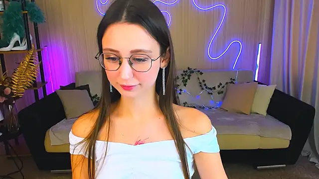 Snapshot of YourLovellyStory chatting on 09-20-25, 11:22 YourLovellyStory online show from 09-20-25, 11:22