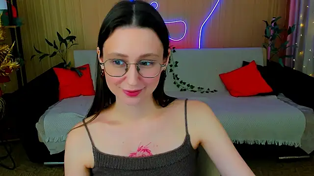 YourLovellyStory online show from 04-03-26, 05:55