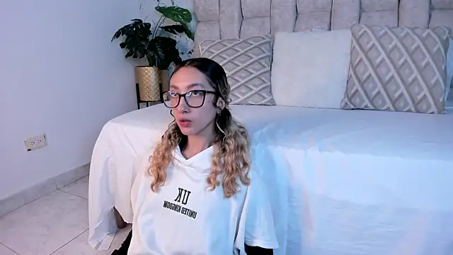 LauMiller online show from 09-25-25, 08:56