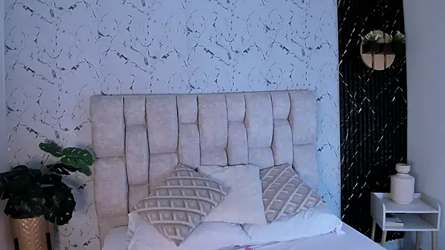 LauMiller online show from 09-26-25, 08:35