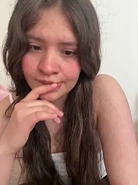 Emilyybennet  online show from 04-10-26, 08:02