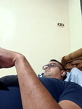 Snapshot of geimos36 chatting on 11-05-25, 03:28 geimos36 online show from 11-05-25, 03:28