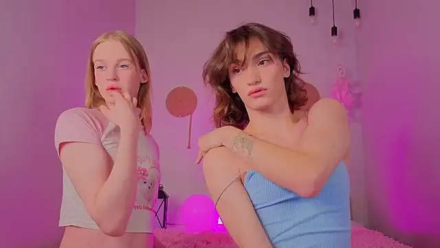 Olivia-Pink online show from 01-12-26, 11:48