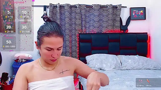 Snapshot of Azley_sweet chatting on 02-15-26, 02:03 Azley sweet online show from 02-15-26, 02:03