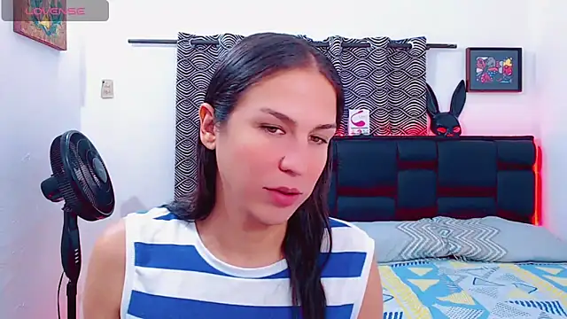 Snapshot of Azley_sweet chatting on 04-01-26, 06:49 Azley sweet online show from 04-01-26, 06:49