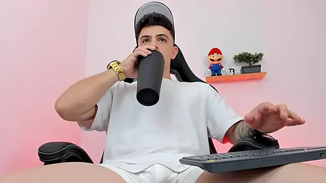 Mikecooper online show from 02-21-26, 12:22