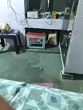 Love-pari077 online show from 11-12-25, 04:18