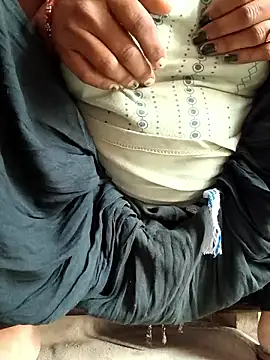 Snapshot of Love-pari077 chatting on 02-25-26, 01:59 Love-pari077 online show from 02-25-26, 01:59