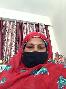Snapshot of Love-pari077 chatting on 04-24-26, 04:37 Love-pari077 online show from 04-24-26, 04:37