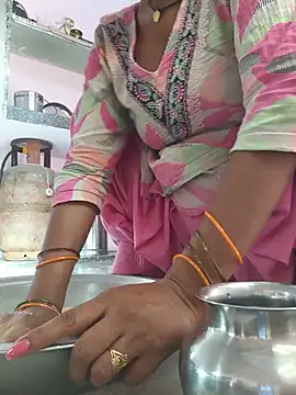 Snapshot of Love-pari077 chatting on 05-27-26, 02:41 Love-pari077 online show from 05-27-26, 02:41