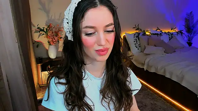 ChristinaConteeree online show from 09-20-25, 11:22