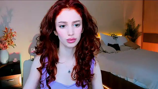 ChristinaConteeree online show from 10-17-25, 07:16